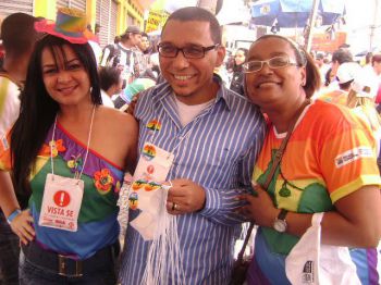 Na foto: Simone Santos, Claudio Nascimento (Coord. Geral do Programa  Rio sem Homofobia SEASDH/RJ) e Simone Anjos